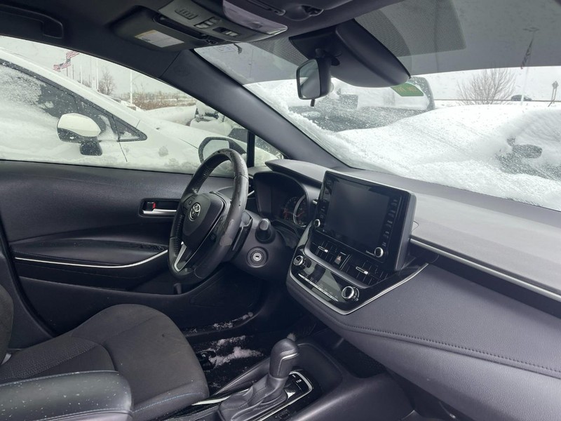 Toyota Corolla Vehicle Image 02