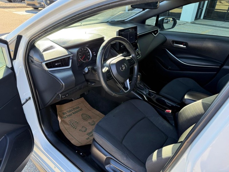 Toyota Corolla Vehicle Image 07