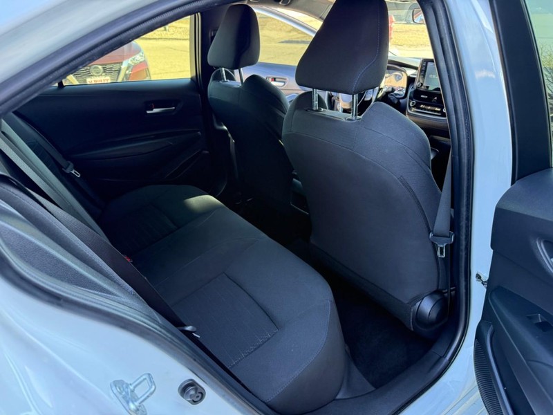 Toyota Corolla Vehicle Image 11