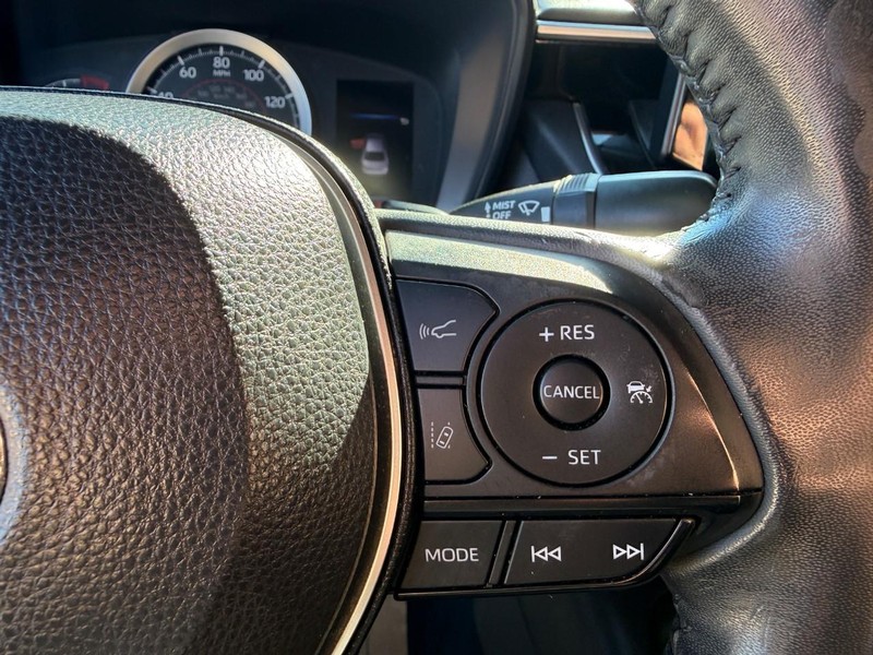 Toyota Corolla Vehicle Image 19