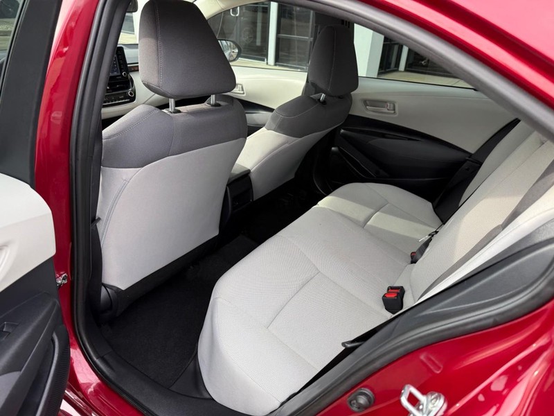 Toyota Corolla Vehicle Image 11