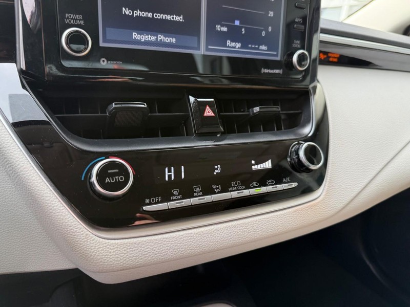 Toyota Corolla Vehicle Image 24