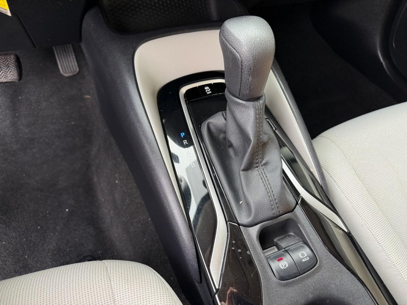 Toyota Corolla Vehicle Image 25