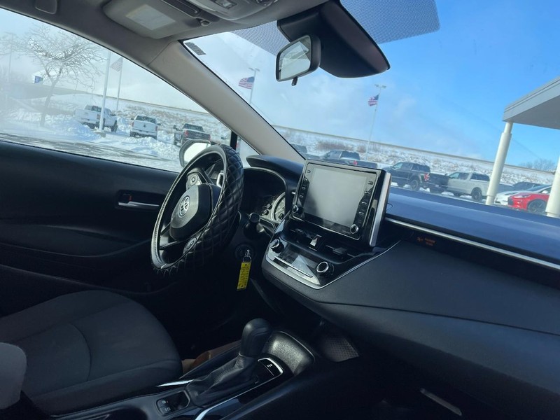 Toyota Corolla Vehicle Image 03