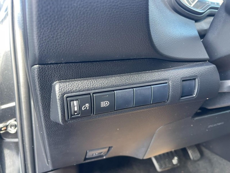 Toyota Corolla Vehicle Image 11