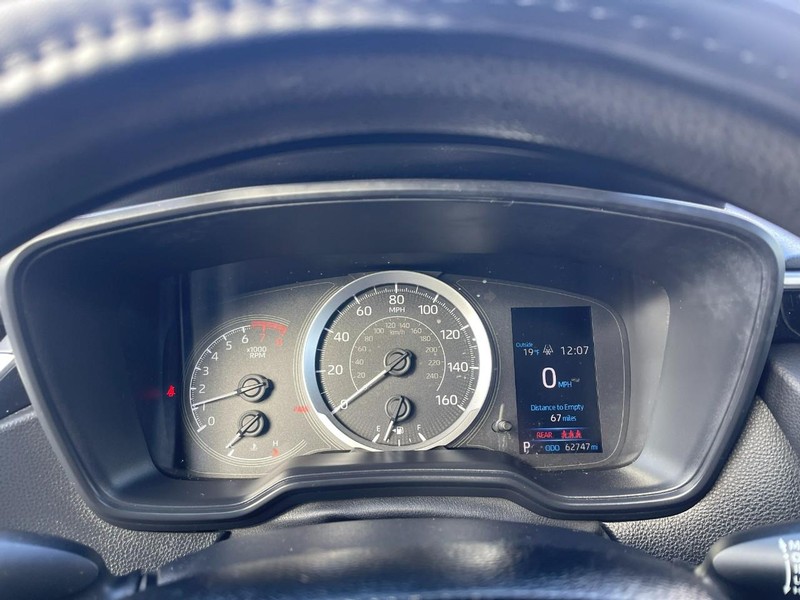 Toyota Corolla Vehicle Image 15