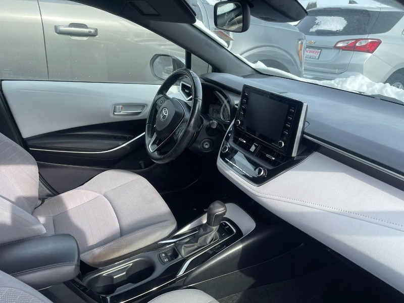 Toyota Corolla Vehicle Image 02