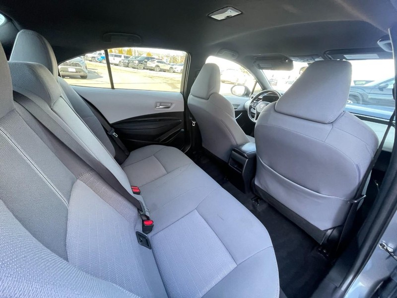 Toyota Corolla Vehicle Image 13