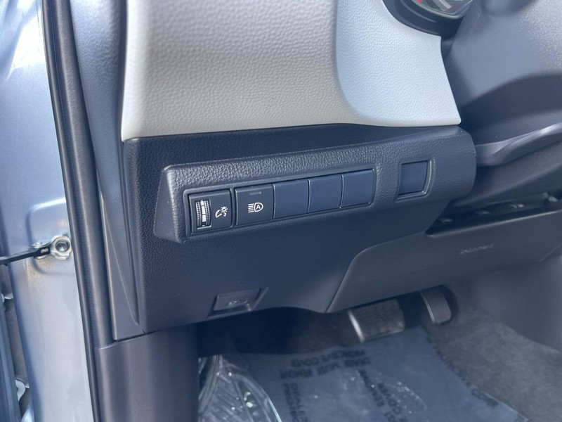 Toyota Corolla Vehicle Image 20