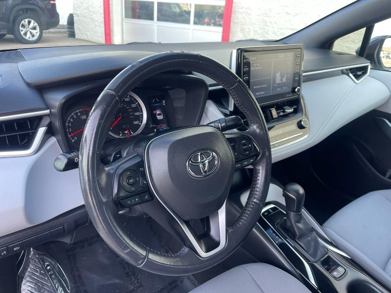 Toyota Corolla Vehicle Image 21