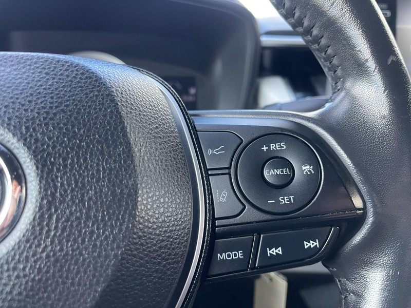 Toyota Corolla Vehicle Image 23