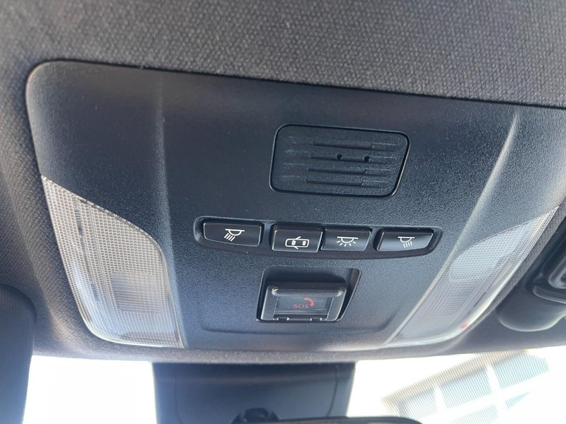 Toyota Corolla Vehicle Image 30