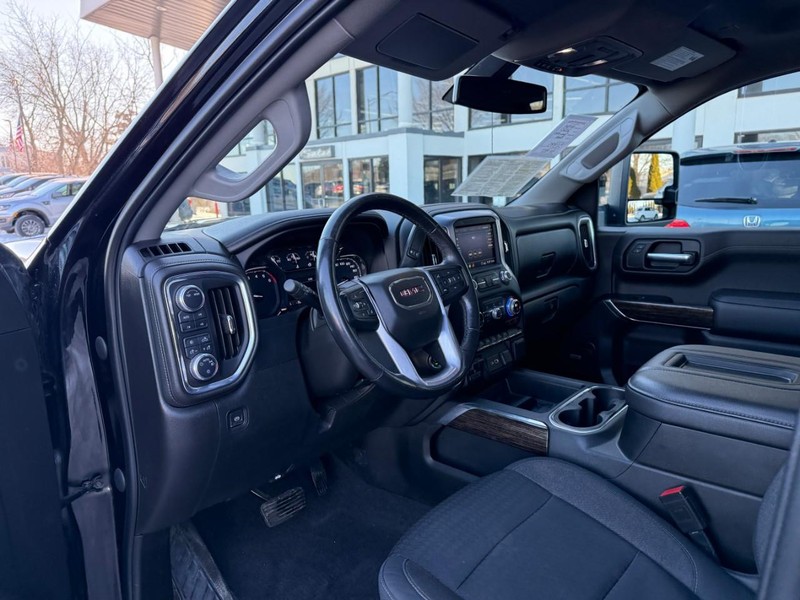 GMC Sierra 1500 Vehicle Image 10