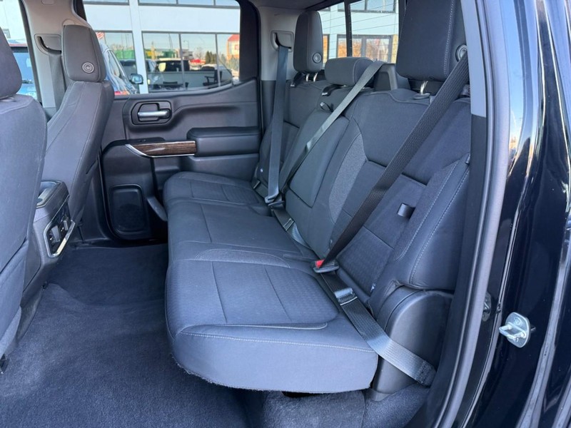 GMC Sierra 1500 Vehicle Image 11