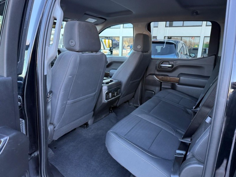 GMC Sierra 1500 Vehicle Image 12