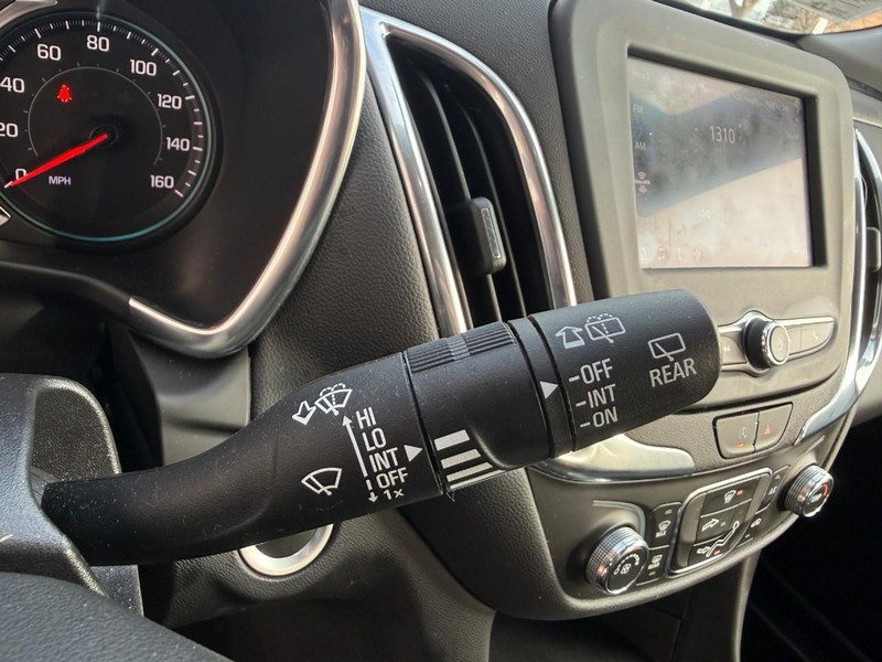 Chevrolet Equinox Vehicle Image 22