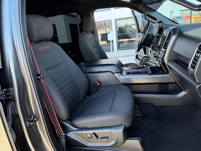 Ford F-150 Vehicle Image 17