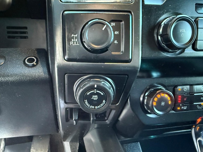 Ford F-150 Vehicle Image 32