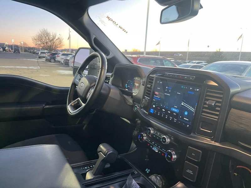 Ford F-150 Vehicle Image 03