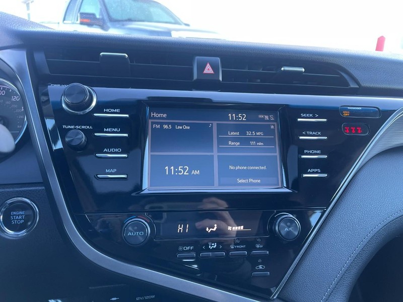 Toyota Camry Vehicle Image 21