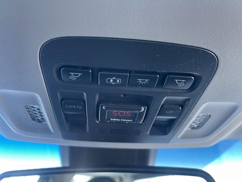 Toyota Camry Vehicle Image 25