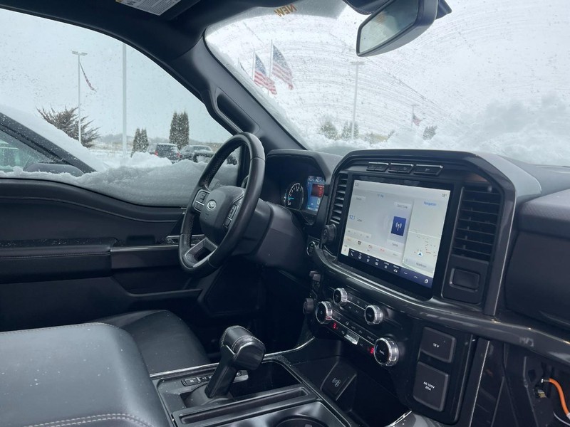 Ford F-150 Vehicle Image 02