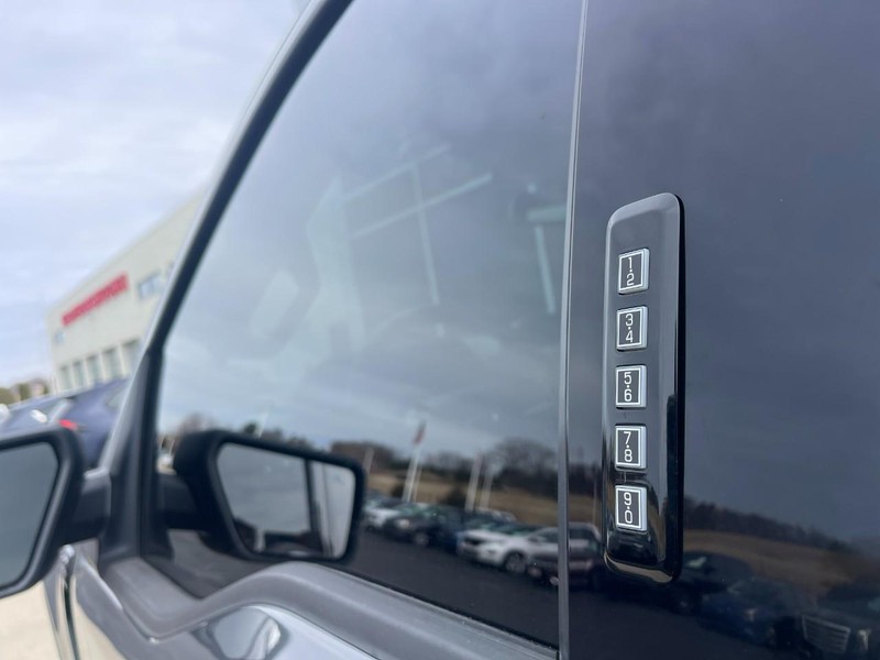 Ford F-150 Vehicle Image 20