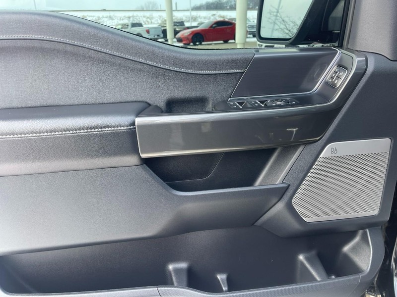 Ford F-150 Vehicle Image 17