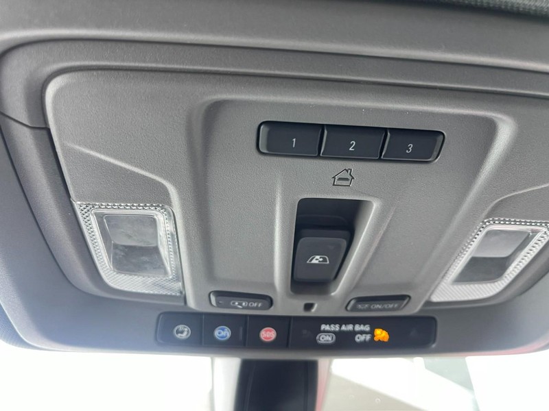 GMC Sierra 1500 Vehicle Image 28