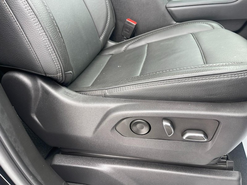 GMC Sierra 1500 Vehicle Image 06