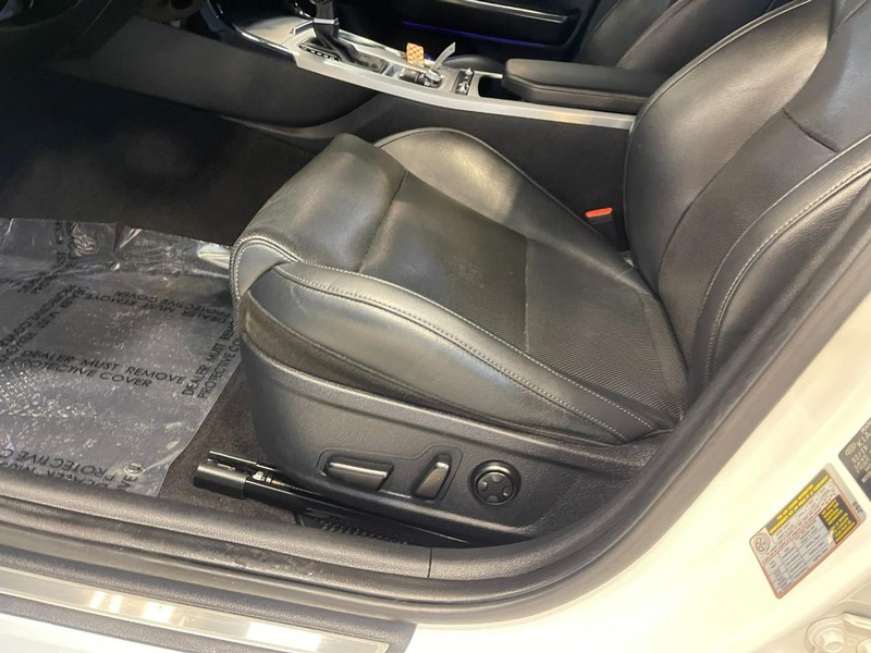 Kia Stinger Vehicle Image 20