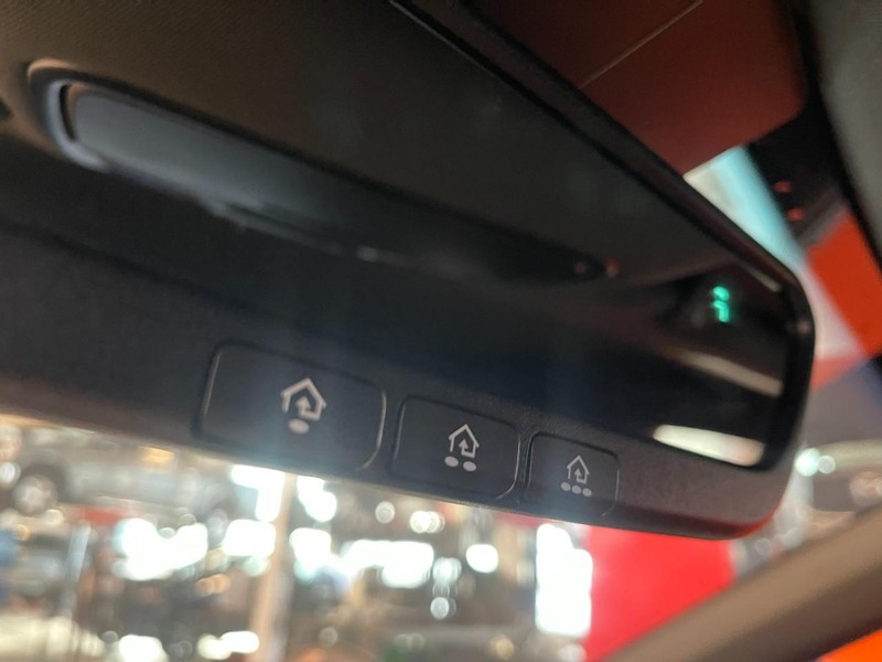 Kia Stinger Vehicle Image 34