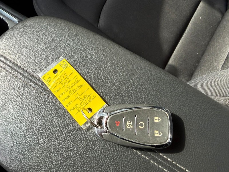 Chevrolet Malibu Vehicle Image 28