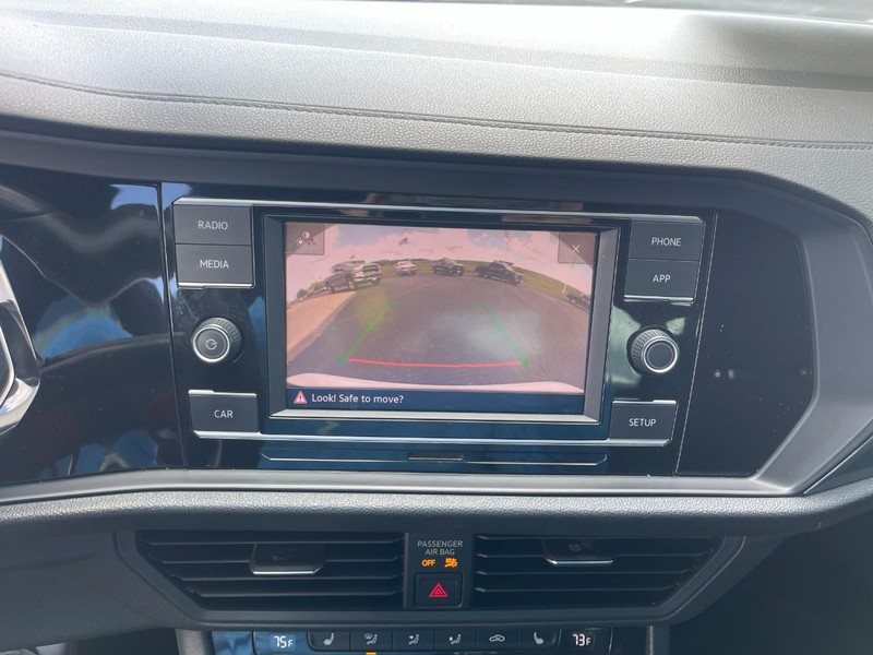 Volkswagen Jetta GLI Vehicle Image 18