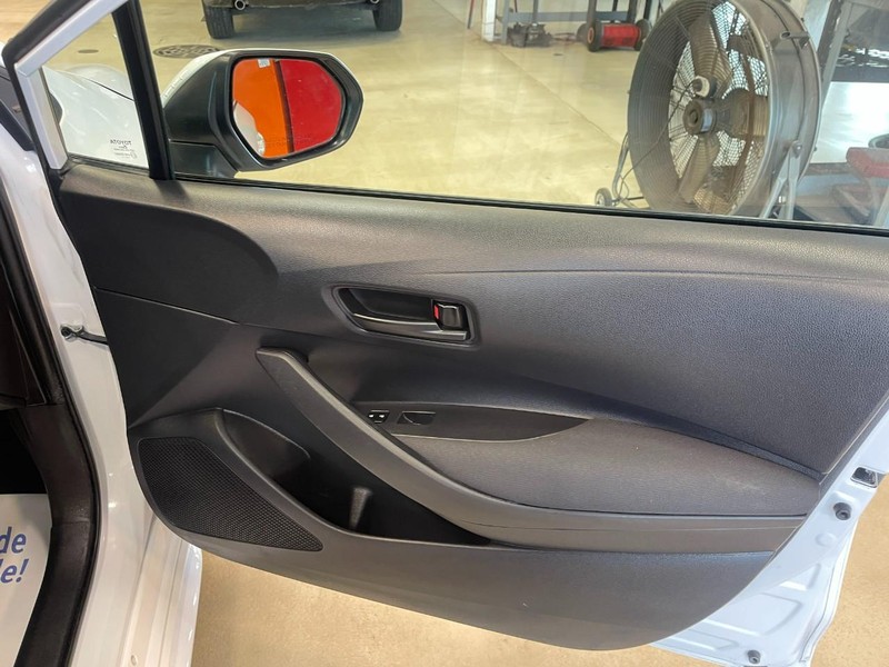 Toyota Corolla Vehicle Image 07