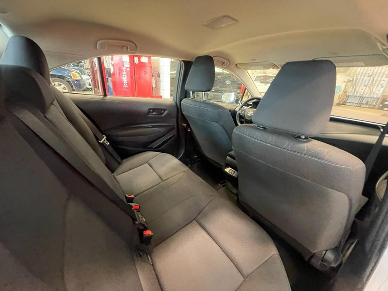 Toyota Corolla Vehicle Image 09