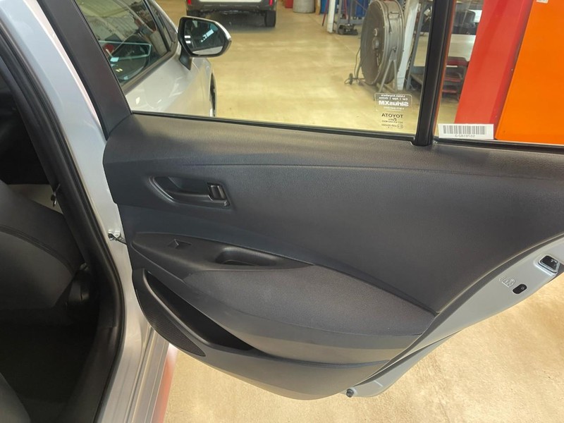 Toyota Corolla Vehicle Image 09