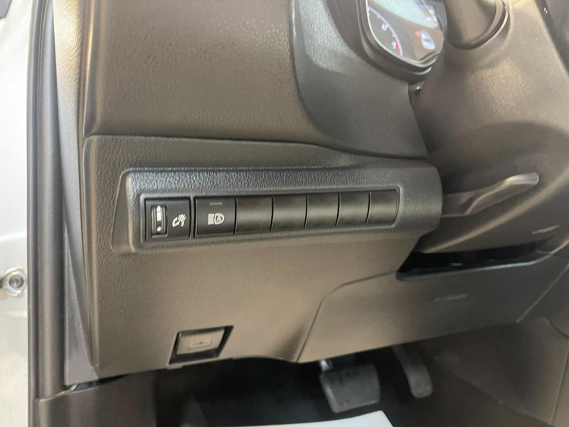 Toyota Corolla Vehicle Image 15