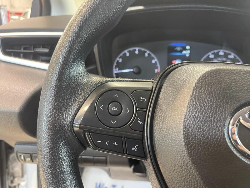 Toyota Corolla Vehicle Image 17