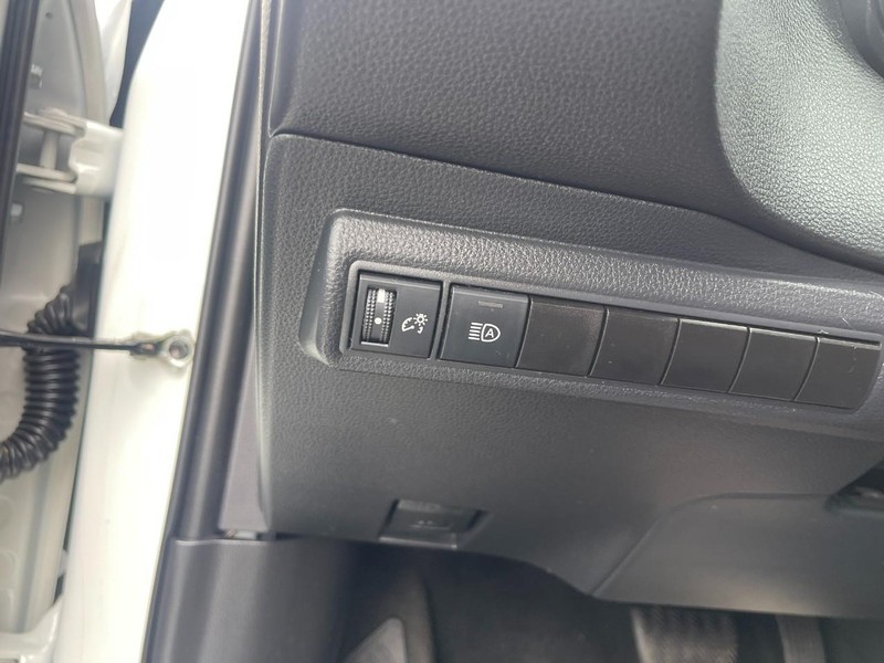 Toyota Corolla Vehicle Image 10