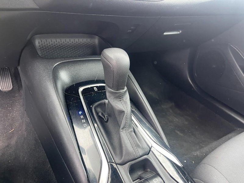 Toyota Corolla Vehicle Image 14