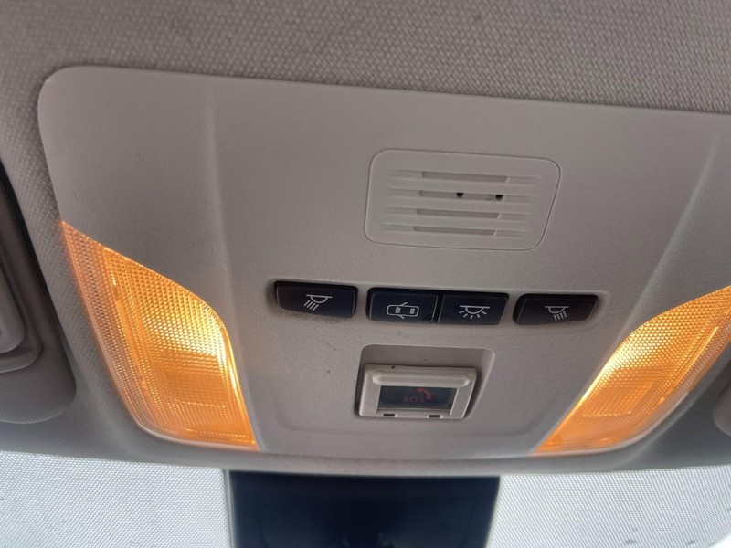 Toyota Corolla Vehicle Image 17