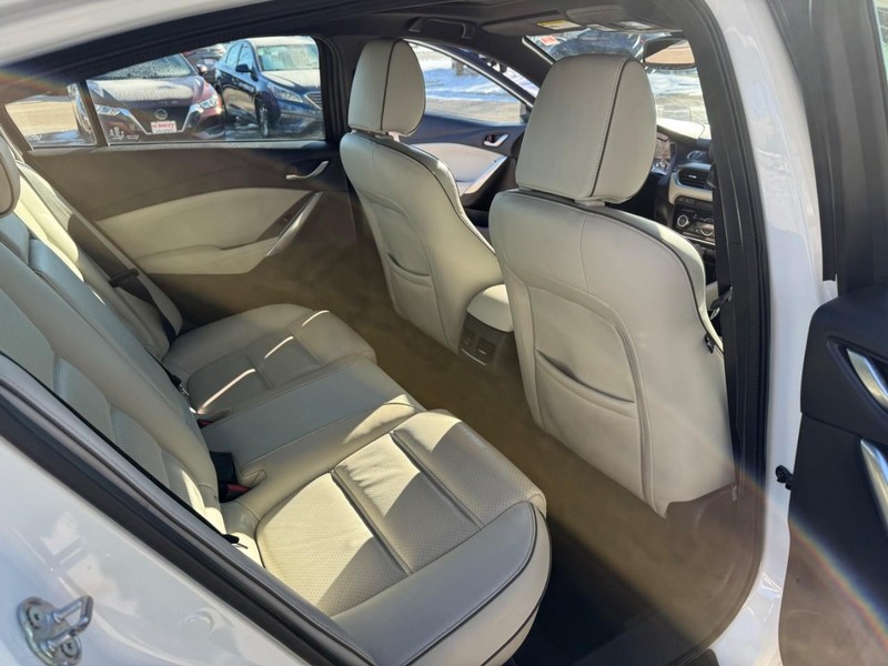 Mazda MAZDA6 Vehicle Image 14