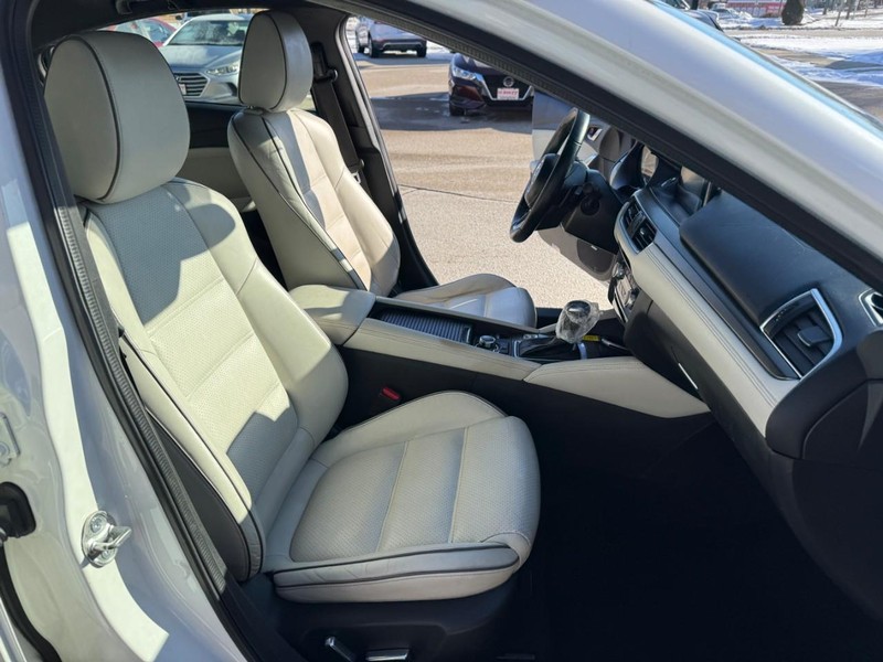 Mazda MAZDA6 Vehicle Image 15