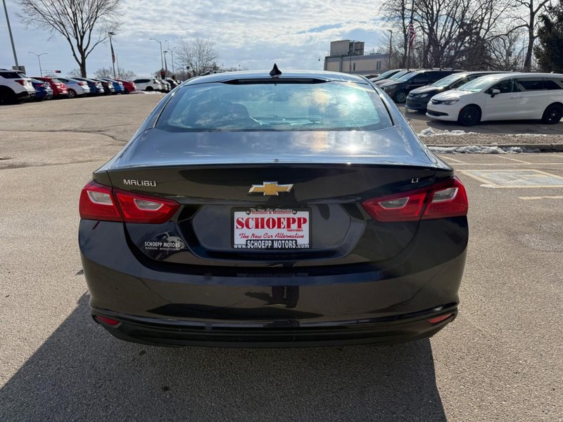 Chevrolet Malibu Vehicle Image 06