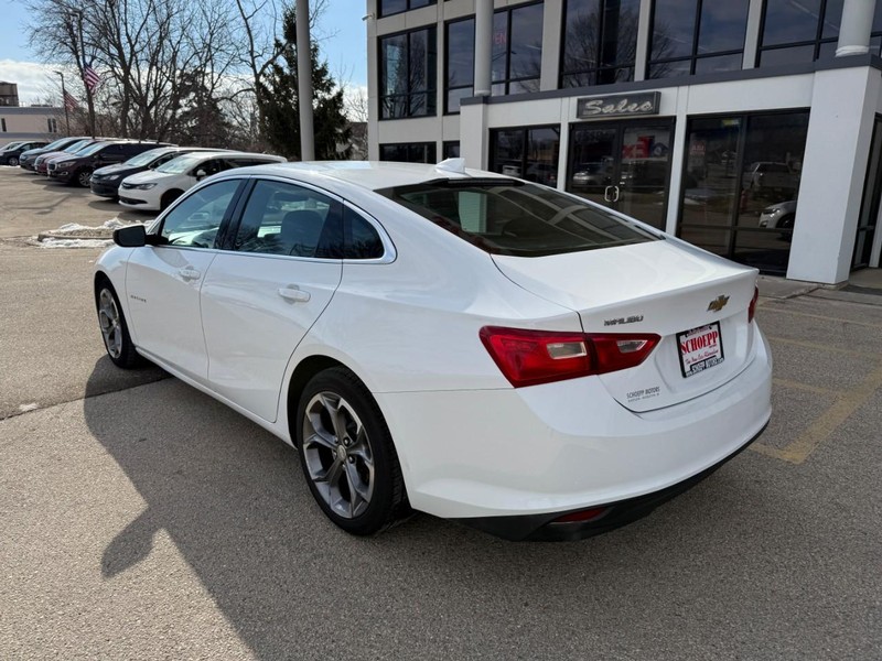 Chevrolet Malibu Vehicle Image 07