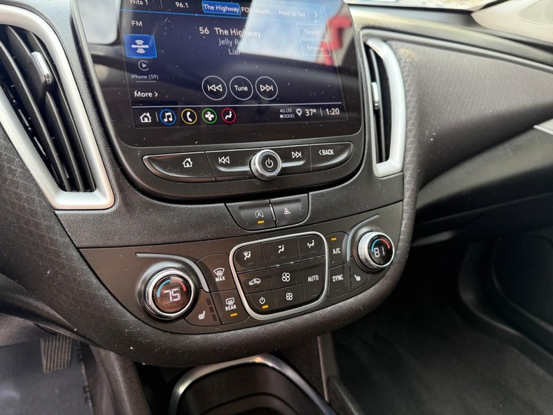 Chevrolet Malibu Vehicle Image 26