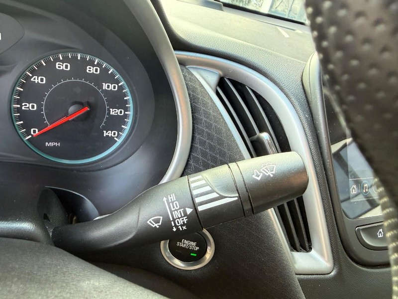 Chevrolet Malibu Vehicle Image 22