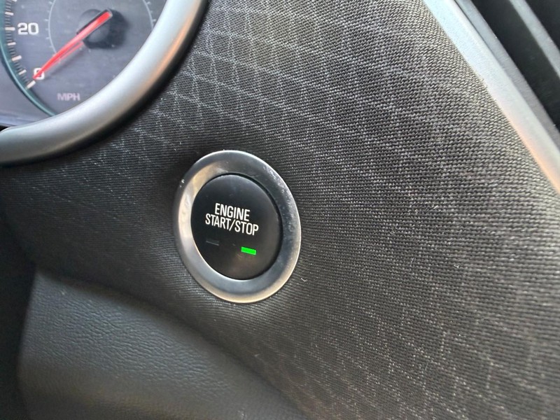 Chevrolet Malibu Vehicle Image 24