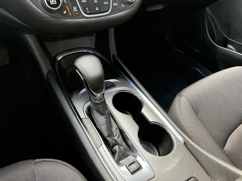 Chevrolet Malibu Vehicle Image 28